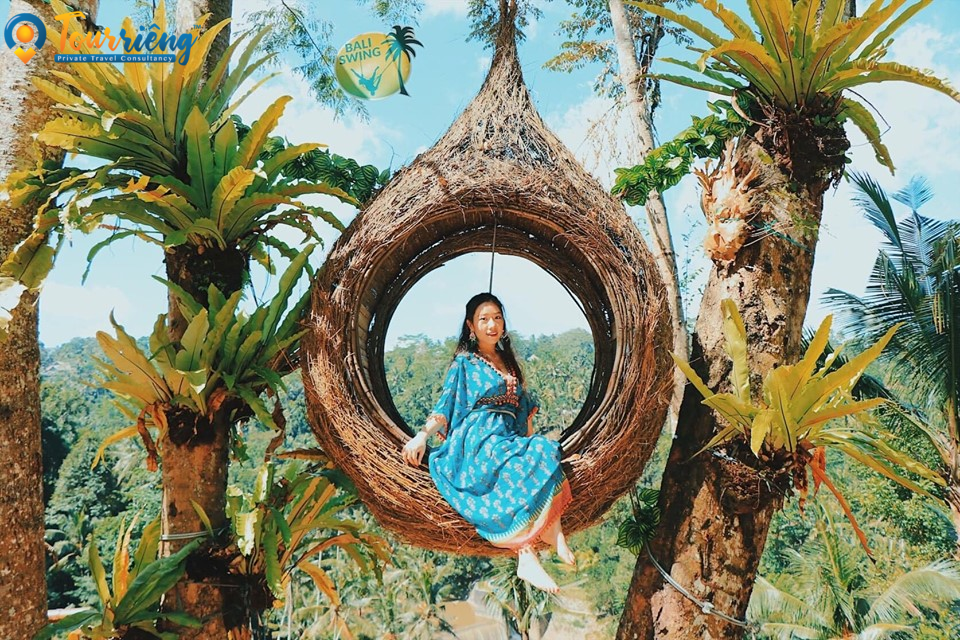 Nguyễn Thúy Hằng